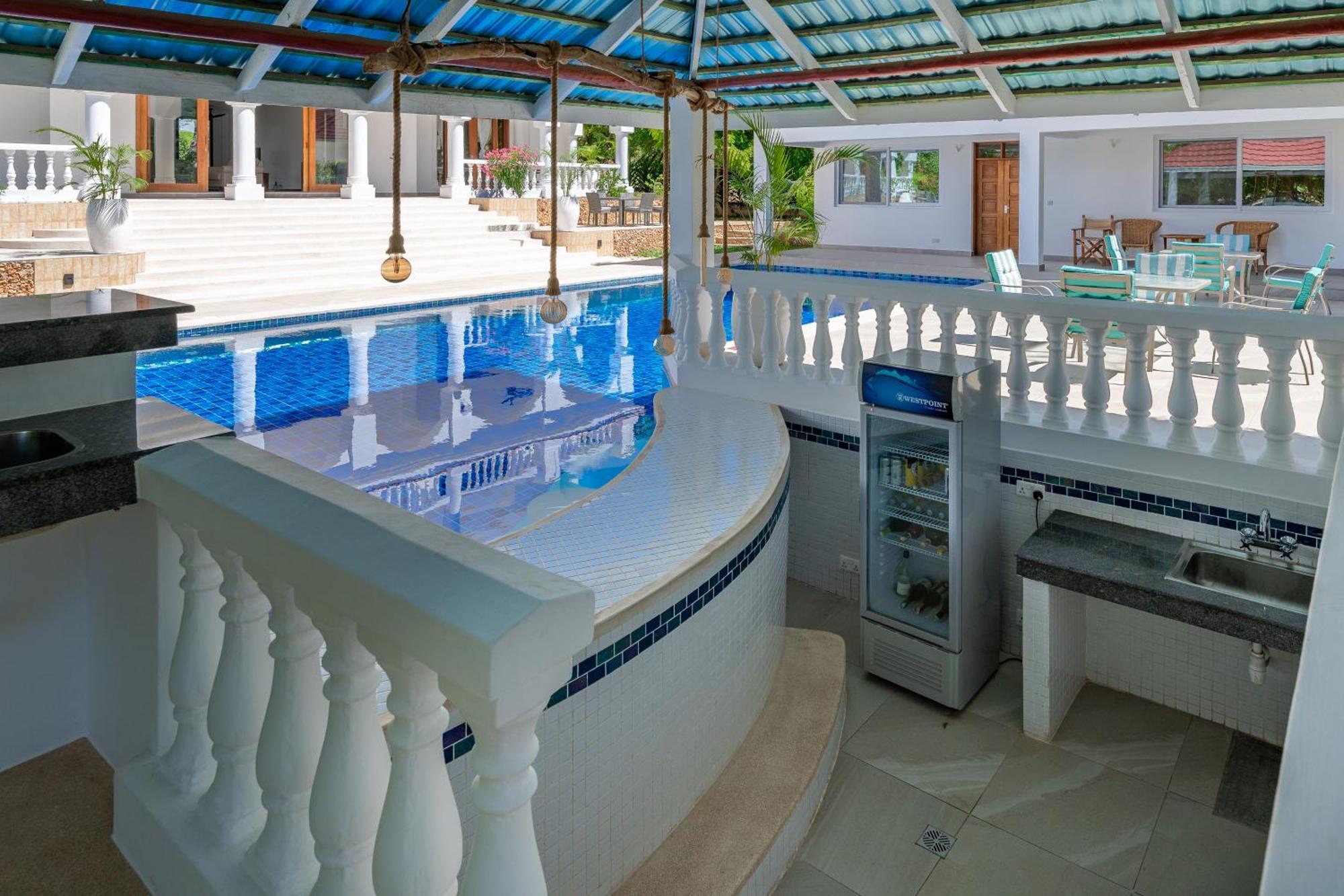 Villa Branca Diani Boutique Luxury & Personalized Service 迪亚尼海滩 外观 照片