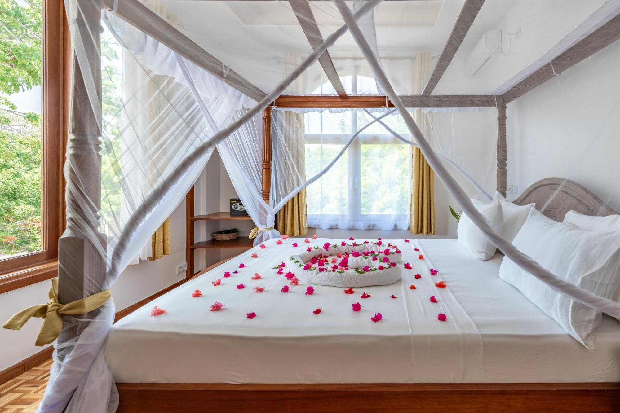 Villa Branca Diani Boutique Luxury & Personalized Service 迪亚尼海滩 外观 照片