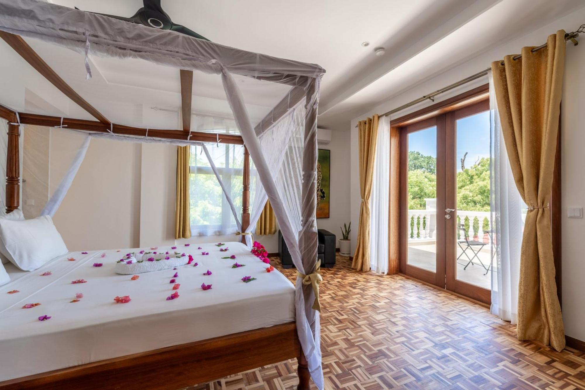 Villa Branca Diani Boutique Luxury & Personalized Service 迪亚尼海滩 外观 照片